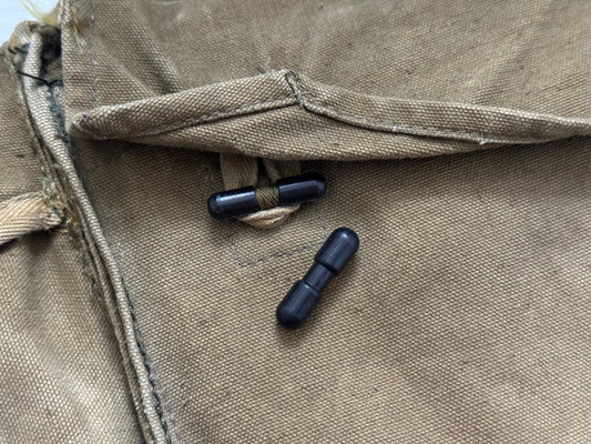 Repro Plastic Toggle closure for RD-54 backpack & pouches (1pc)